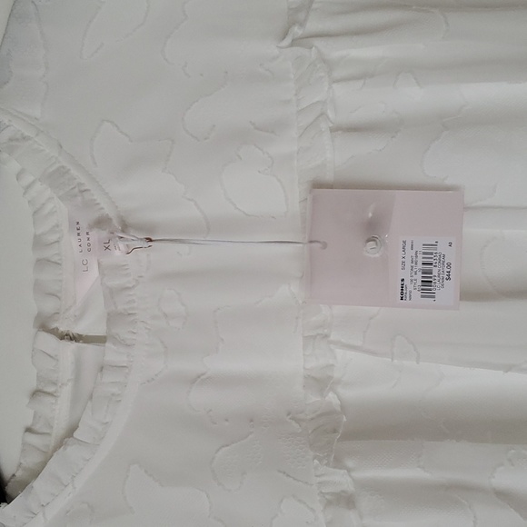 White Blouse - Picture 2 of 6